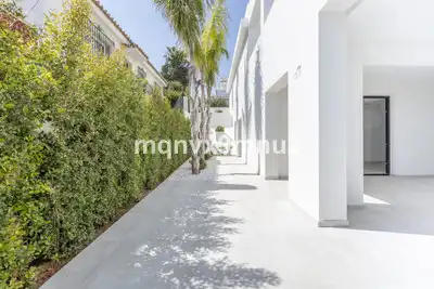Chalet con piscina en venta en El Faro de Calaburra - Chaparral, imagen 57
