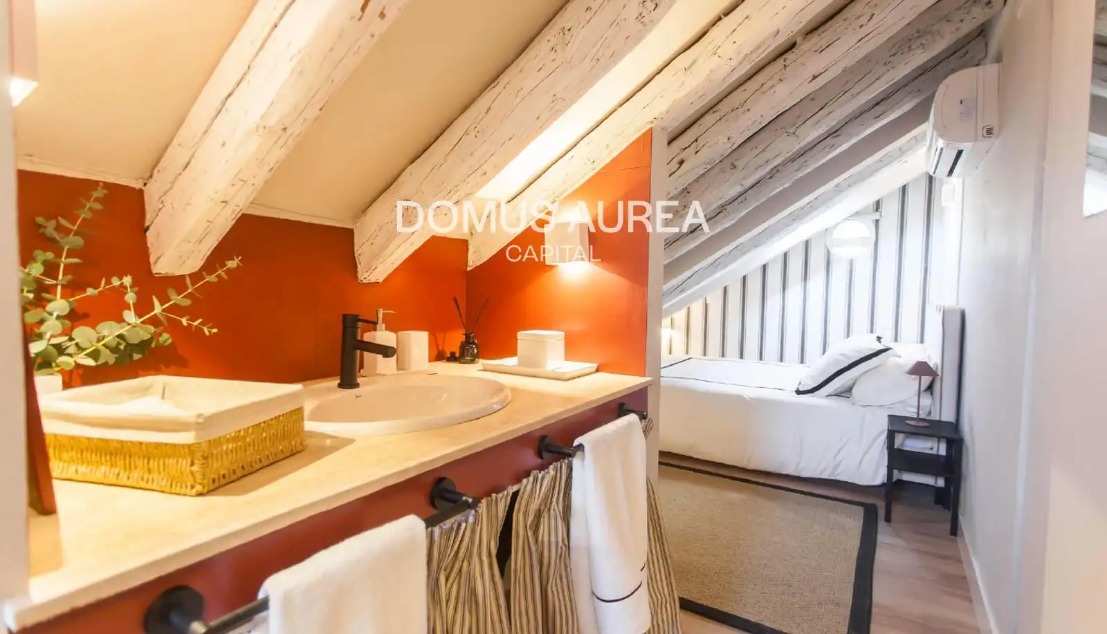 Habitación de Ático en venta en Madrid con Aire acondicionado, Terraza y Amueblado