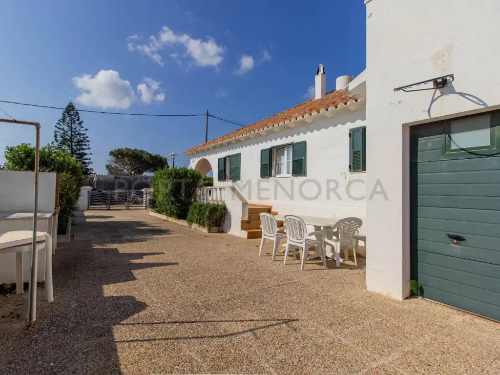 Vista exterior de Casa o chalet en venta en Sant Lluís con Terraza