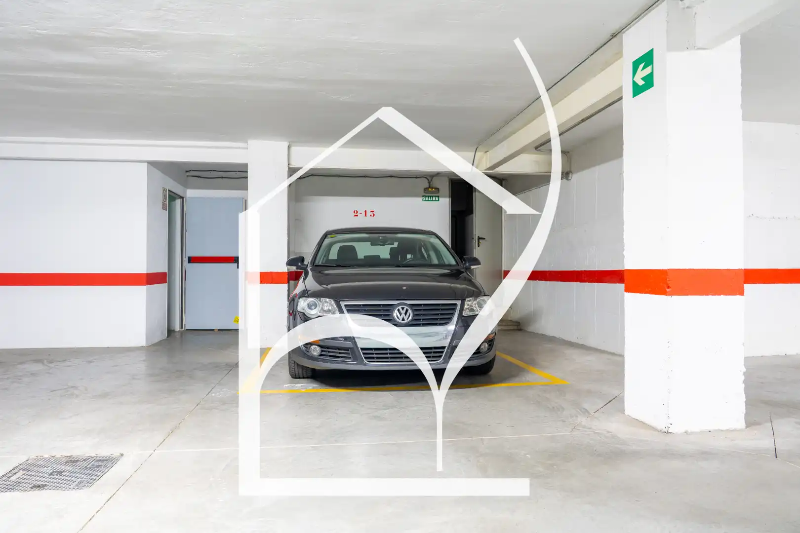 Parkplatz von Garage zum Verkauf in Salamanca