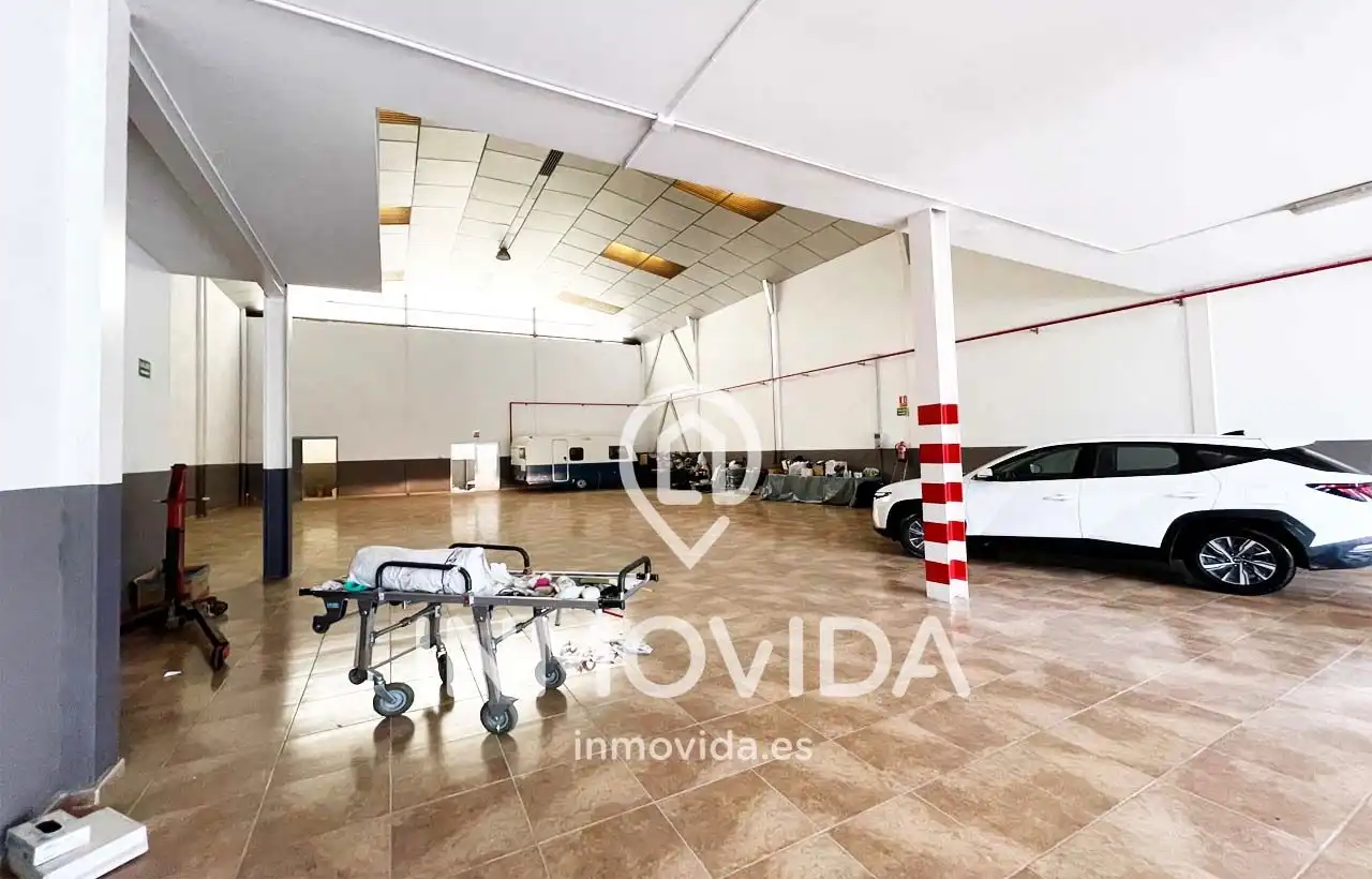 Industrial buildings for sale in Novelé  / Novetlè