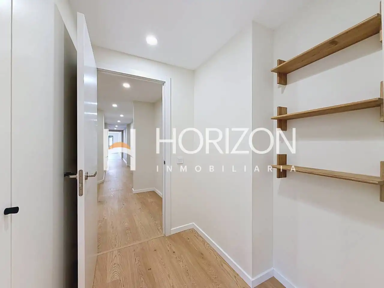 Wohnung zum Verkauf in Barcelona mit Klimaanlage, Heizung und Parkett