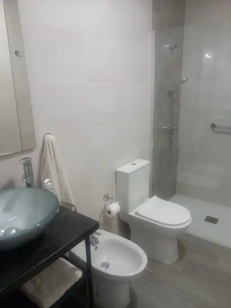 Baño de Piso en venta en Valencia con Aire acondicionado