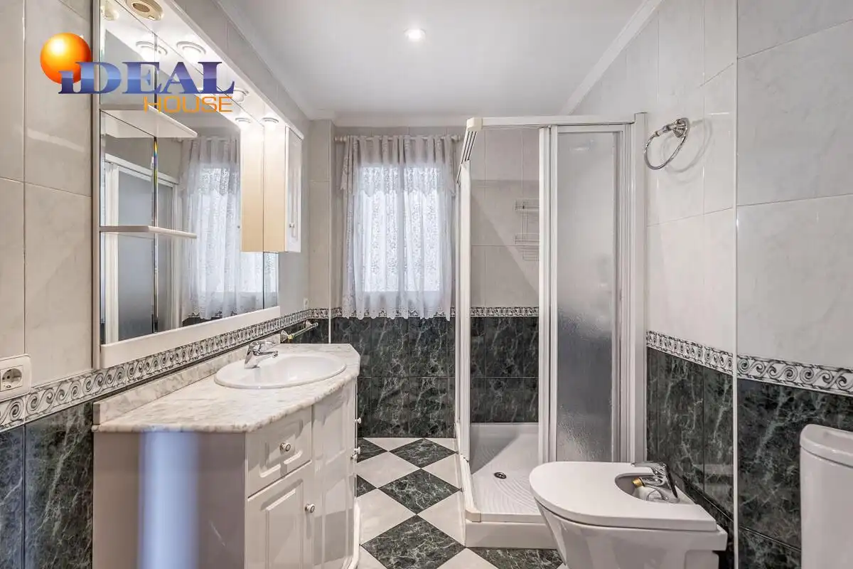 Flat with terrace for sale in Avenida DE MADRID 20, imagen 23