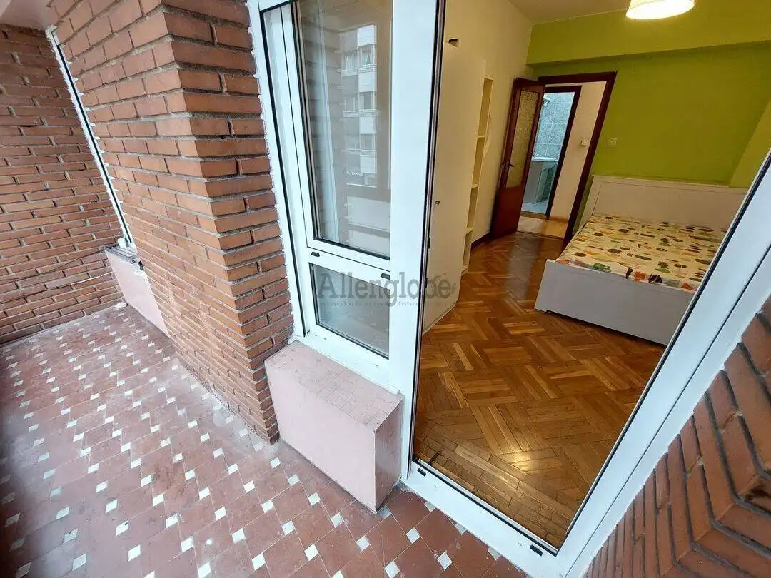 Terraza de Piso de alquiler en Oviedo  con Calefacción y Balcón