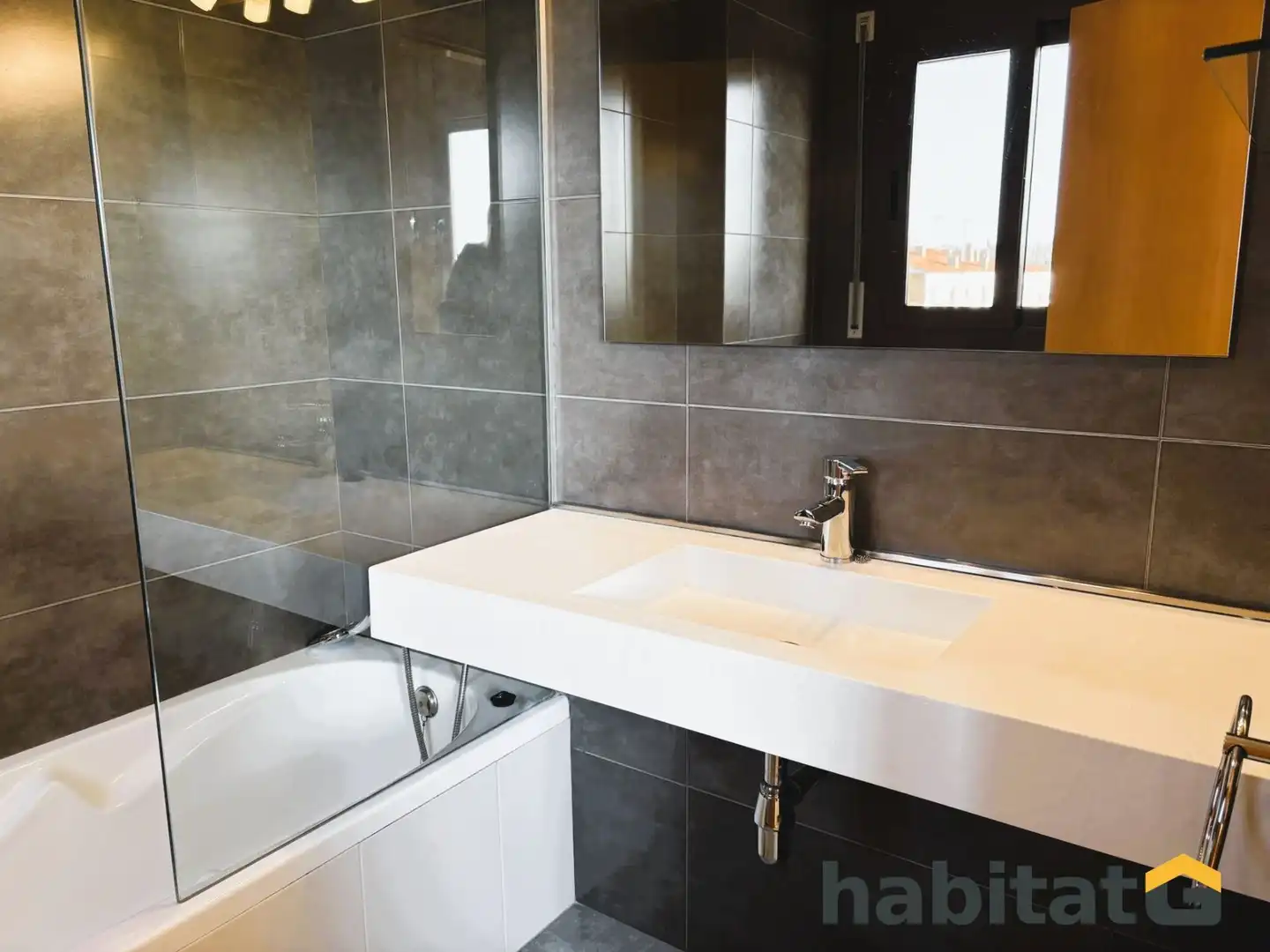 Baño de Casa adosada en venta en El Palau d'Anglesola con Calefacción, Terraza y Trastero