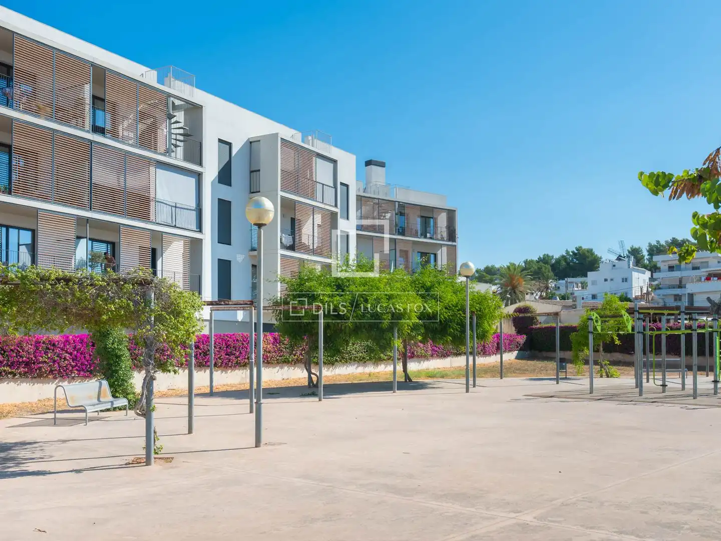 Vista exterior de Piso en venta en Santa Eulària des Riu con Aire acondicionado, Calefacción y Terraza