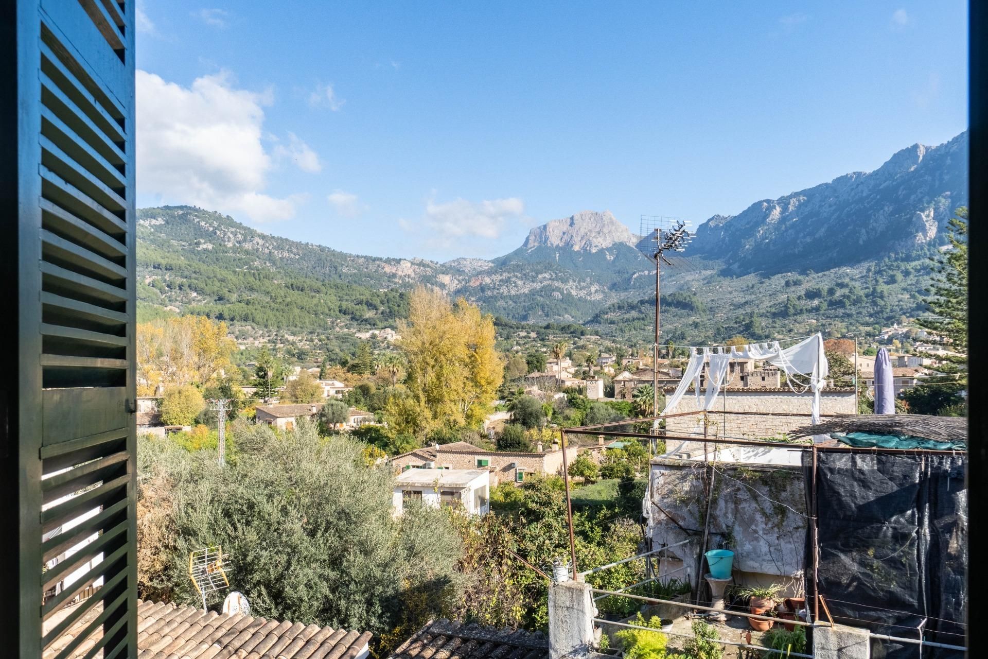 Exterior view of Single-family semi-detached for sale in Sóller