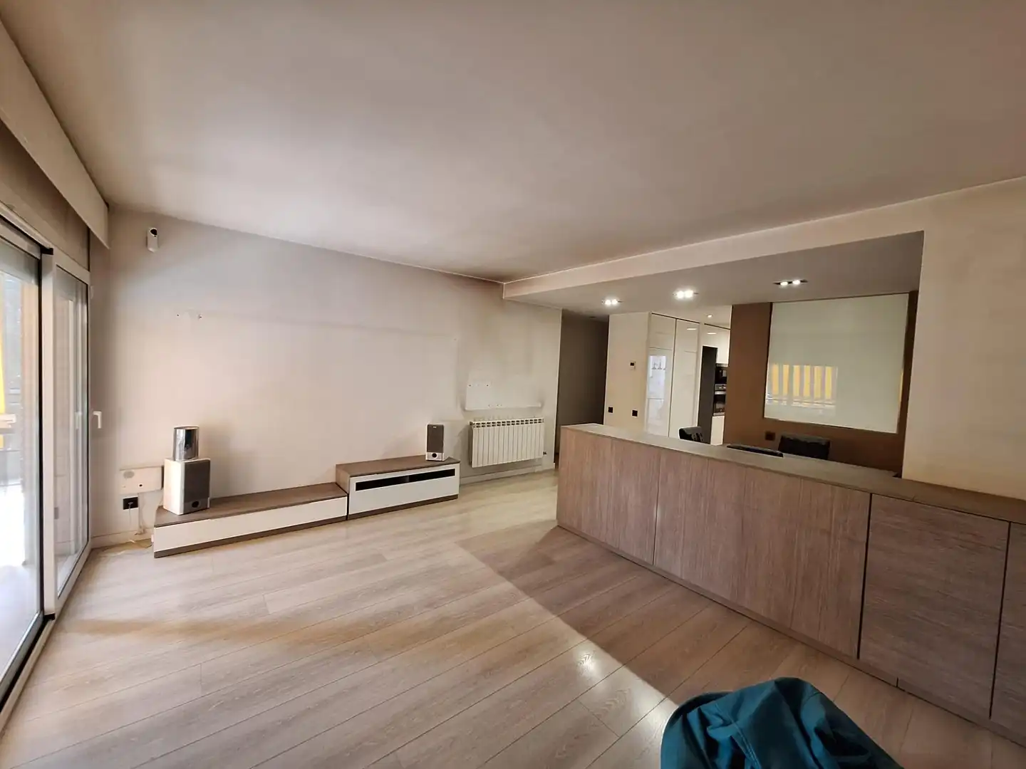 Sala d'estar de Pis en venda en Castellar del Vallès amb Calefacció, Traster i Balcó