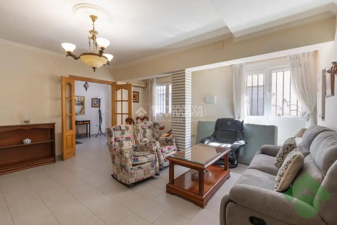 Casa adosada en venta en Barrio de Zaidín