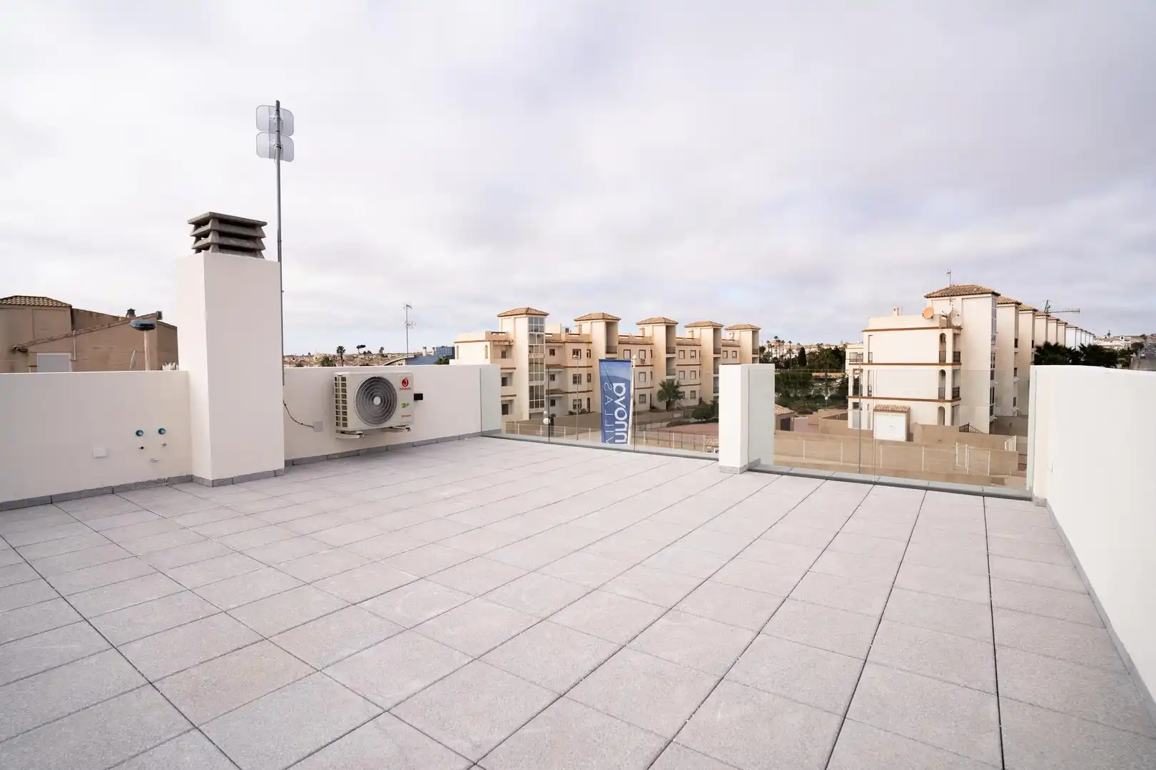 Casa adosada en venta en Avenida Reina Sofía, 13, Pilar de la Horadada ciudad