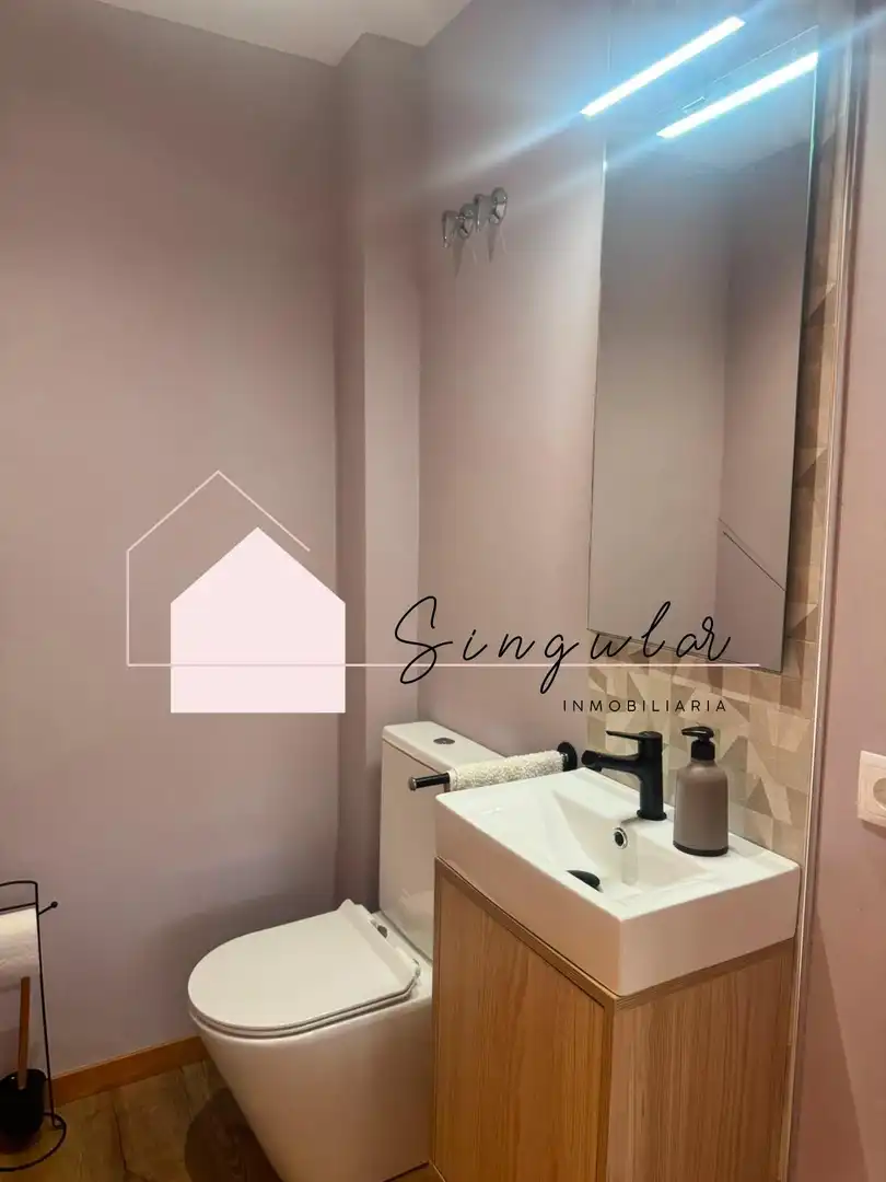 Habitación de Casa adosada de alquiler en Nigrán con Jardín privado y Piscina comunitaria