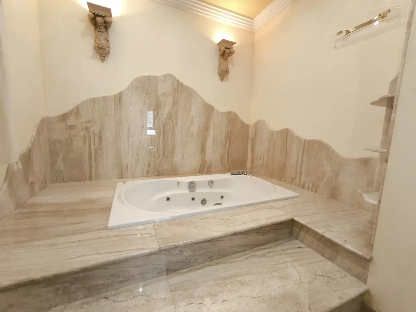 Bany de Casa o xalet en venda en Molina de Segura amb Aire condicionat, Calefacció i Jardí privat