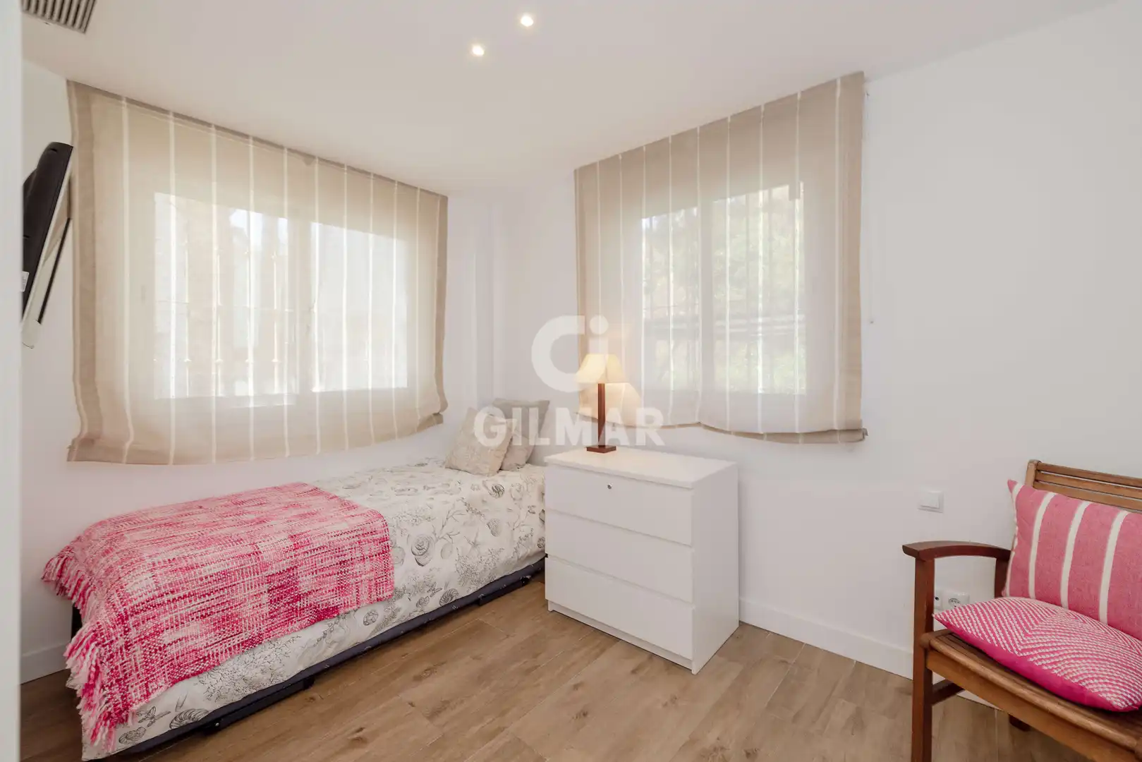 Bedroom of Apartments for sale in Benahavís  with Heating, Swimming Pool and Balcony