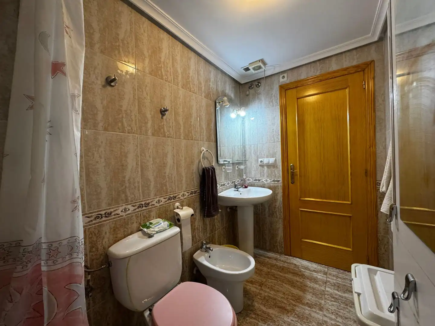 Badezimmer von Dachboden zum Verkauf in Torrevieja mit Klimaanlage, Terrasse und Möbliert