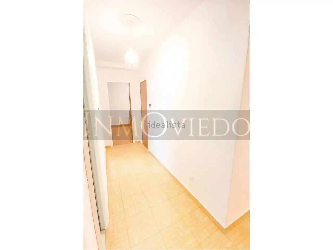 Bedroom of Flat for sale in Oviedo 