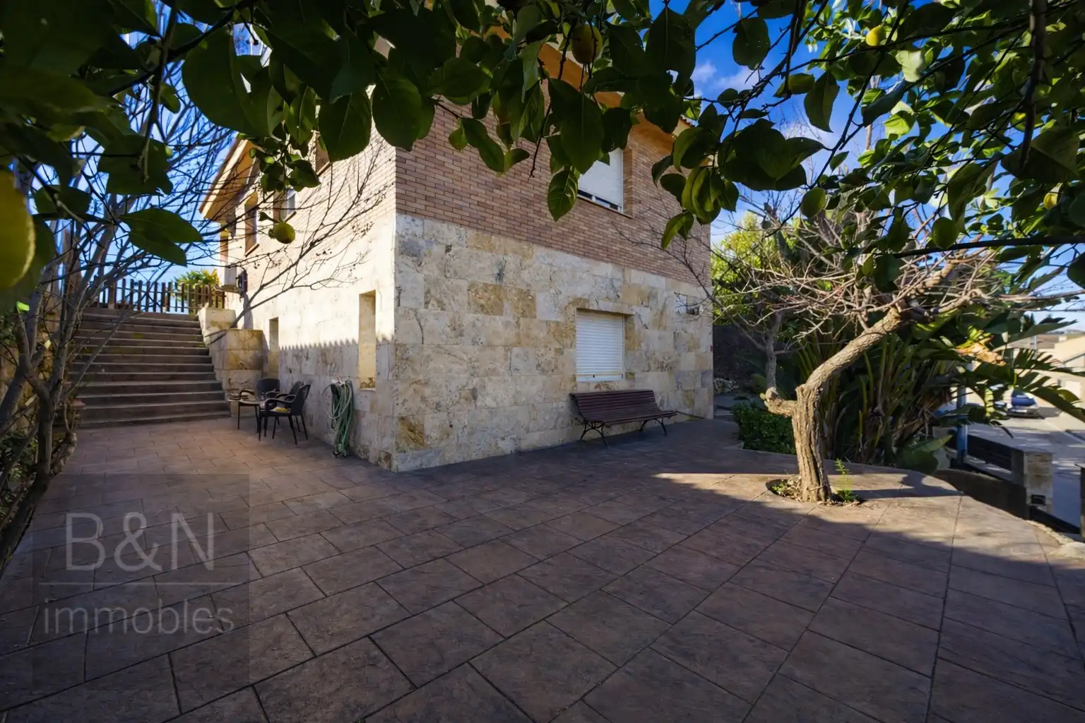 Vista exterior de Casa o chalet en venta en Rubí con Aire acondicionado, Calefacción y Terraza