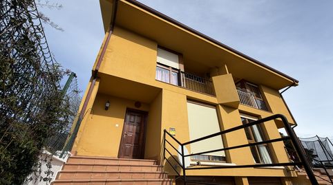 Foto 2 von Einfamilien-Reihenhaus zum Verkauf in Sobarzo - Calle Rotizas, 6, Penagos, Cantabria