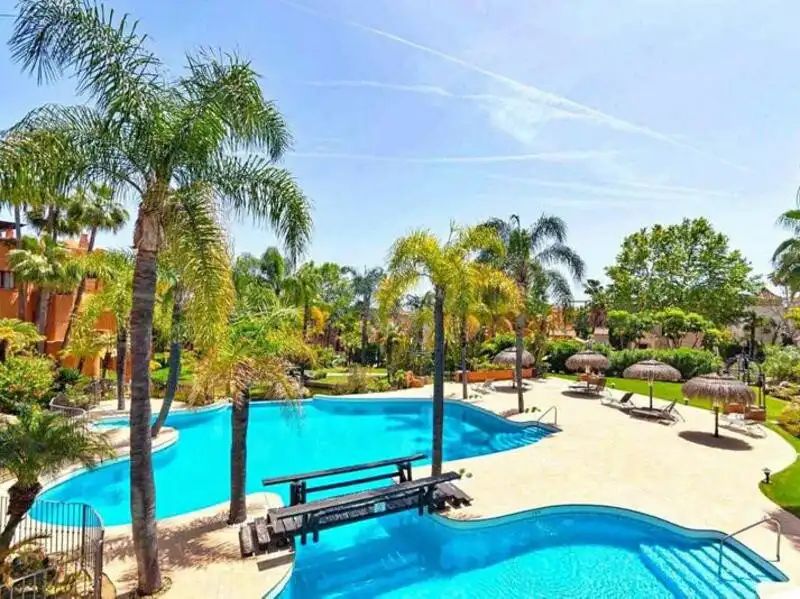 Apartament amb terrassa en venda a Nueva Andalucía, imagen 30