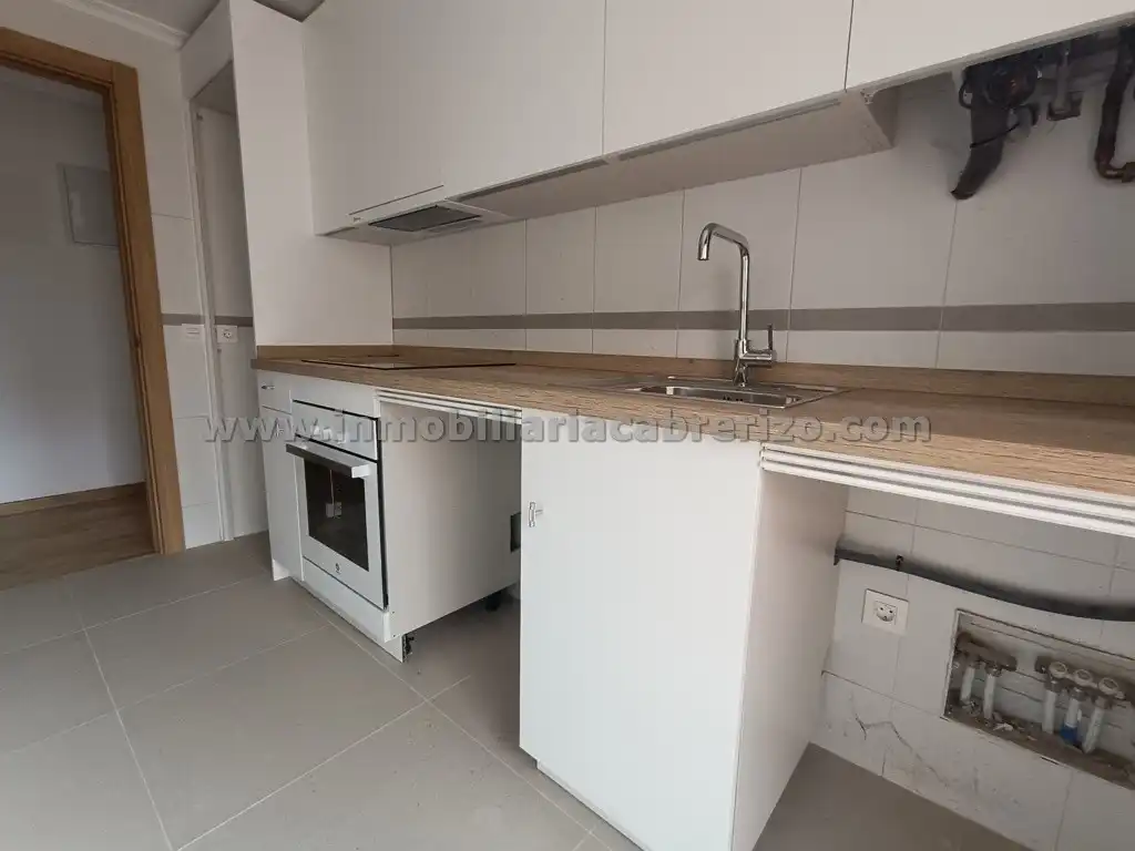 Cocina de Apartamento en venta en Villamediana de Iregua con Calefacción, Jardín privado y Parquet