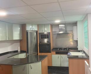 Kitchen of Flat to rent in  Valencia Capital  with Air Conditioner and Balcony