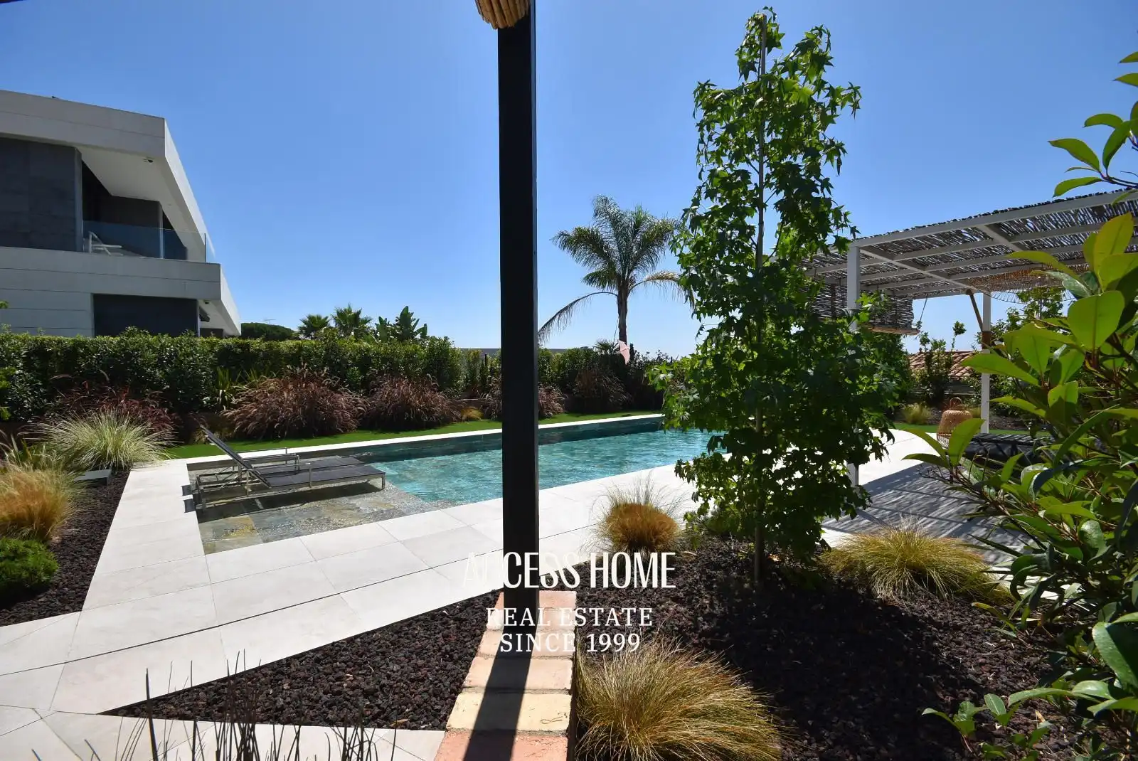 Swimming pool of Houses for rent in Mataró  with Air Conditioner, Heating and Terrace