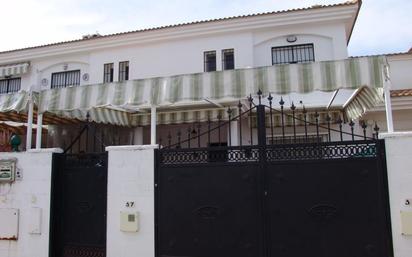 Vista exterior de Casa adosada en venda en El Portil