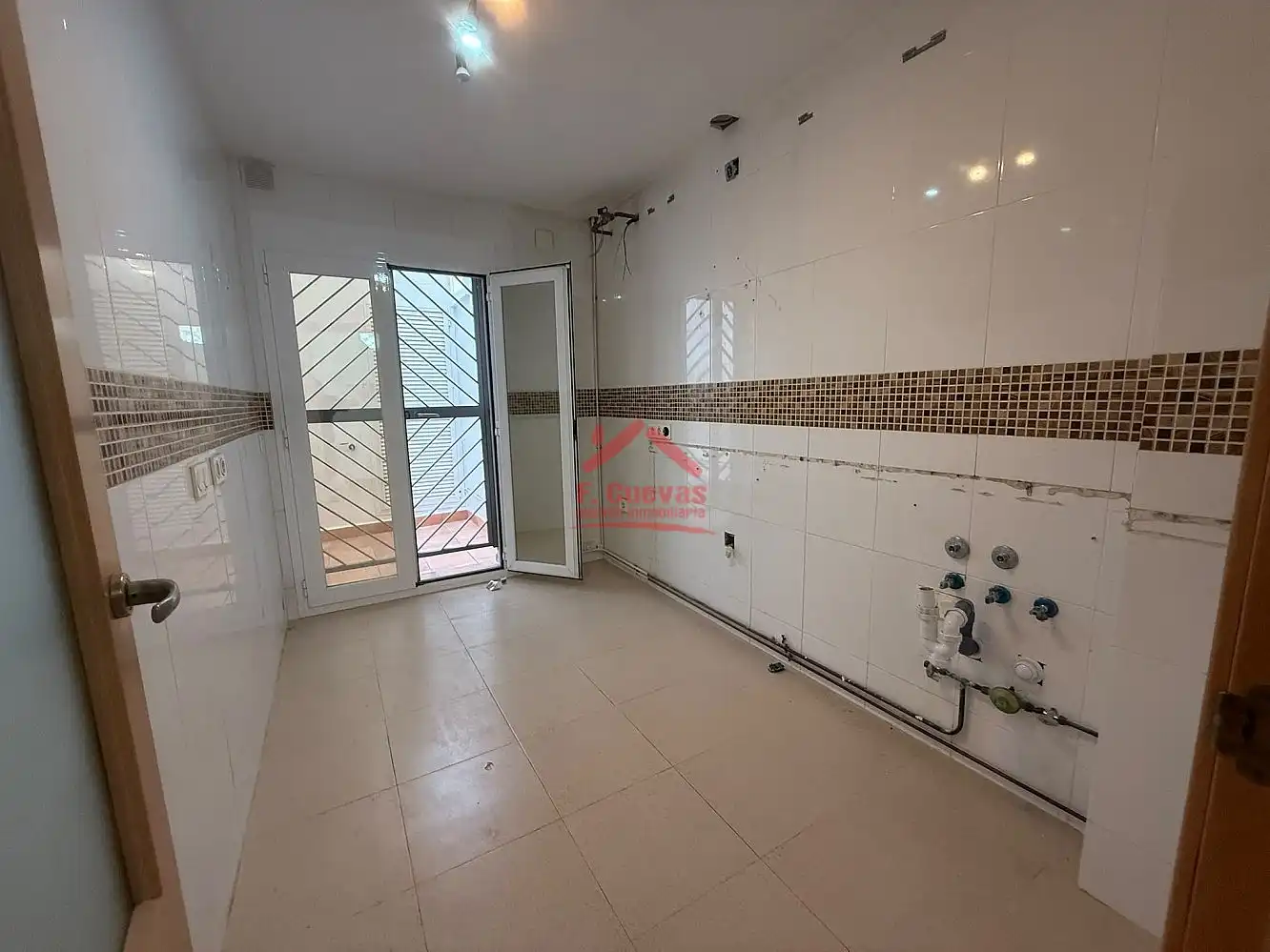Cuina de Apartament en venda en Vélez-Málaga amb Aire condicionat, Calefacció i Jardí privat