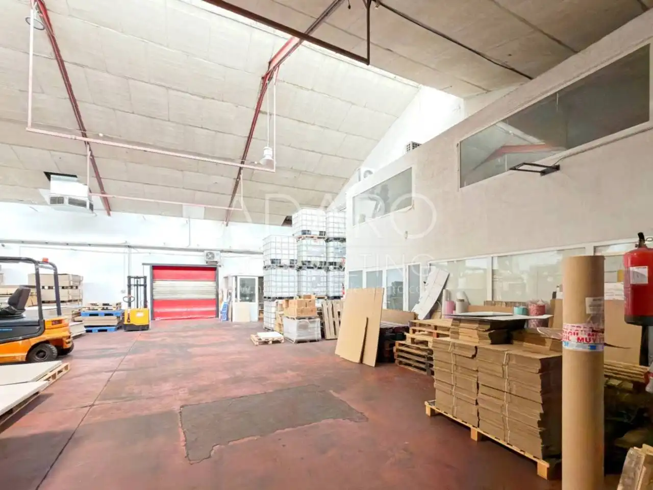 Nave industrial en venta en San Fernando de Henares con Alarma