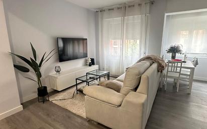 Sala d'estar de Pis en venda en  Logroño amb Aire condicionat i Calefacció