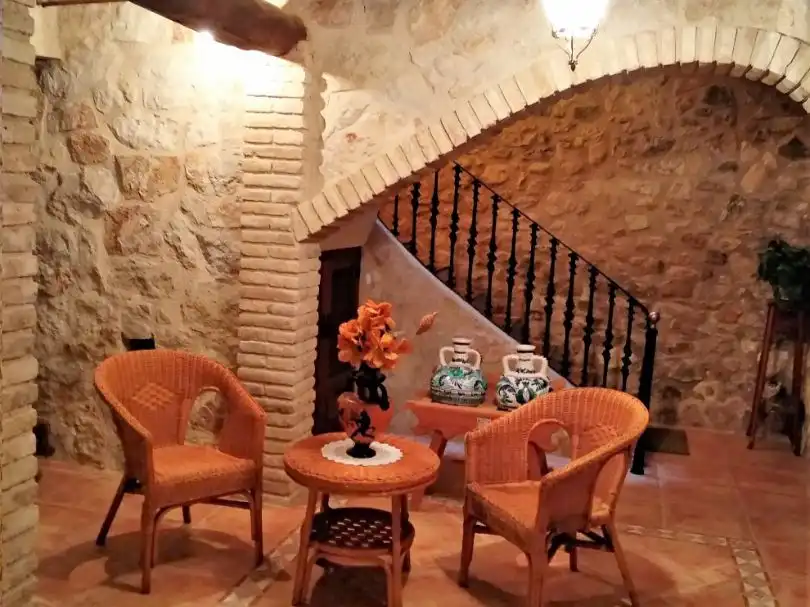 Casa rústica con jardín en venta en perello 6