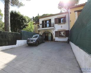 Exterior view of House or chalet for sale in Santa Cristina d'Aro  with Air Conditioner and Terrace