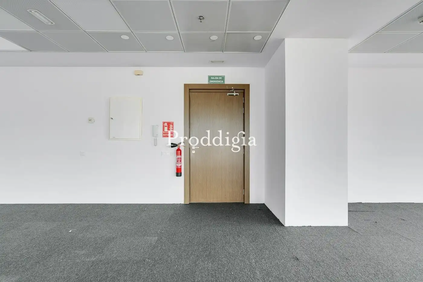 Oficina de lloguer en L'Hospitalet de Llobregat amb Aire condicionat i Calefacció