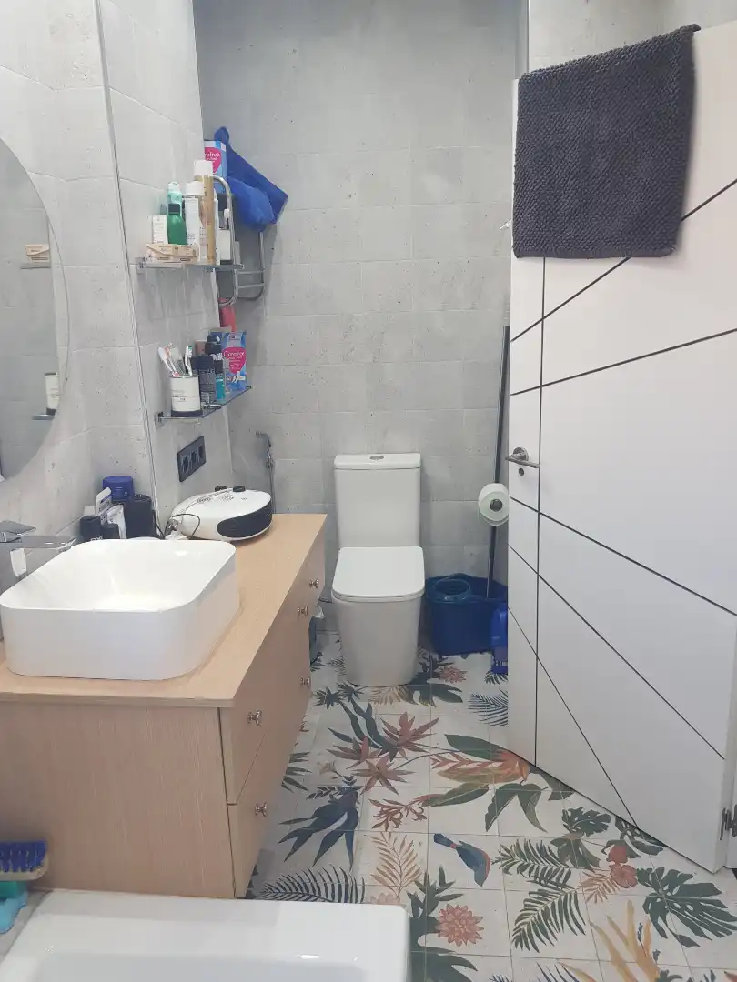 Baño de Piso en venta en La Algaba con Aire acondicionado, Terraza y Balcón