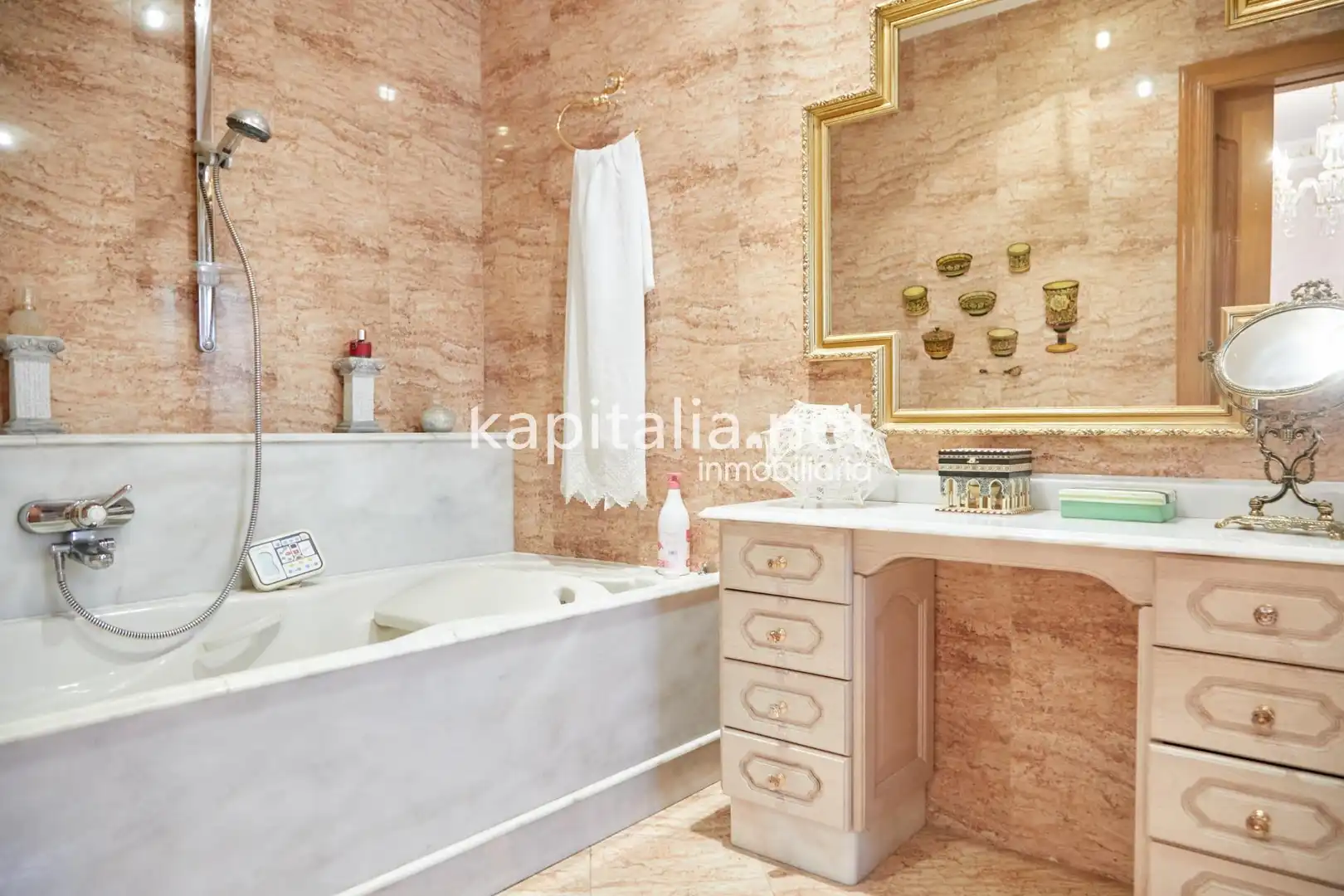 Baño de Casa adosada en venta en Albaida con Aire acondicionado, Terraza y Trastero