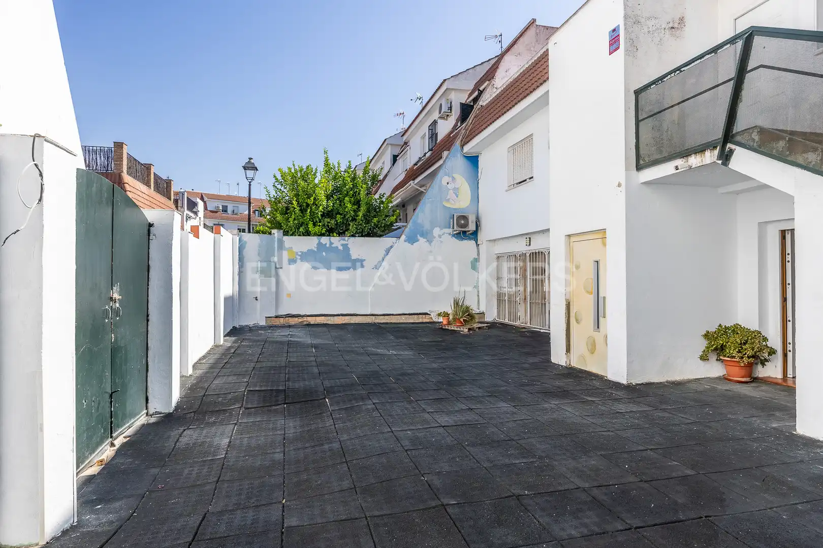 Vista exterior de Casa o chalet en venta en Tomares con Aire acondicionado, Calefacción y Terraza