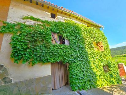 Exterior view of House or chalet for sale in Lagunilla del Jubera  with Heating, Private garden and Storage room