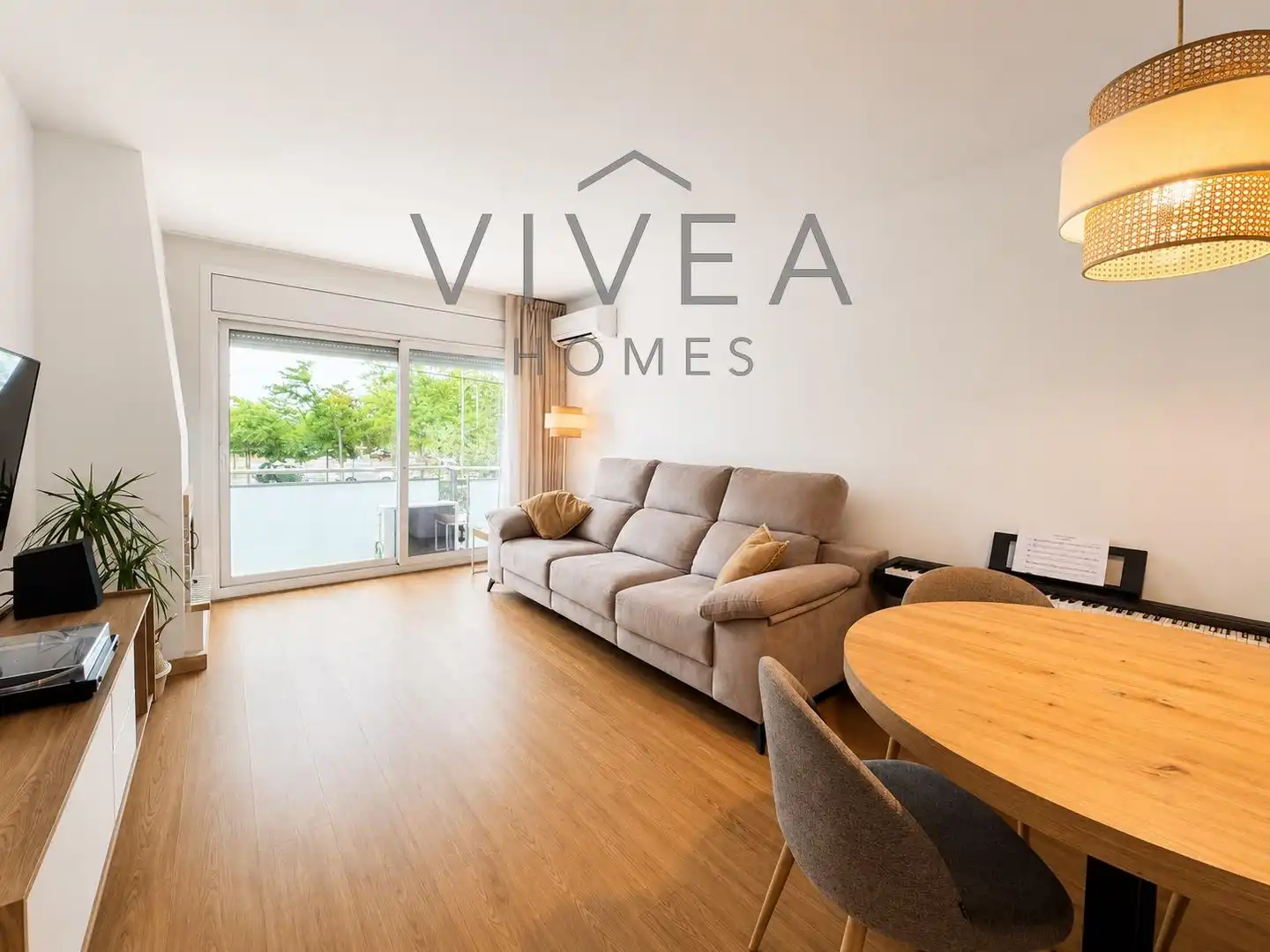 Bedroom of Flat for sale in Sabadell  with Air Conditioner, Heating and Parquet flooring