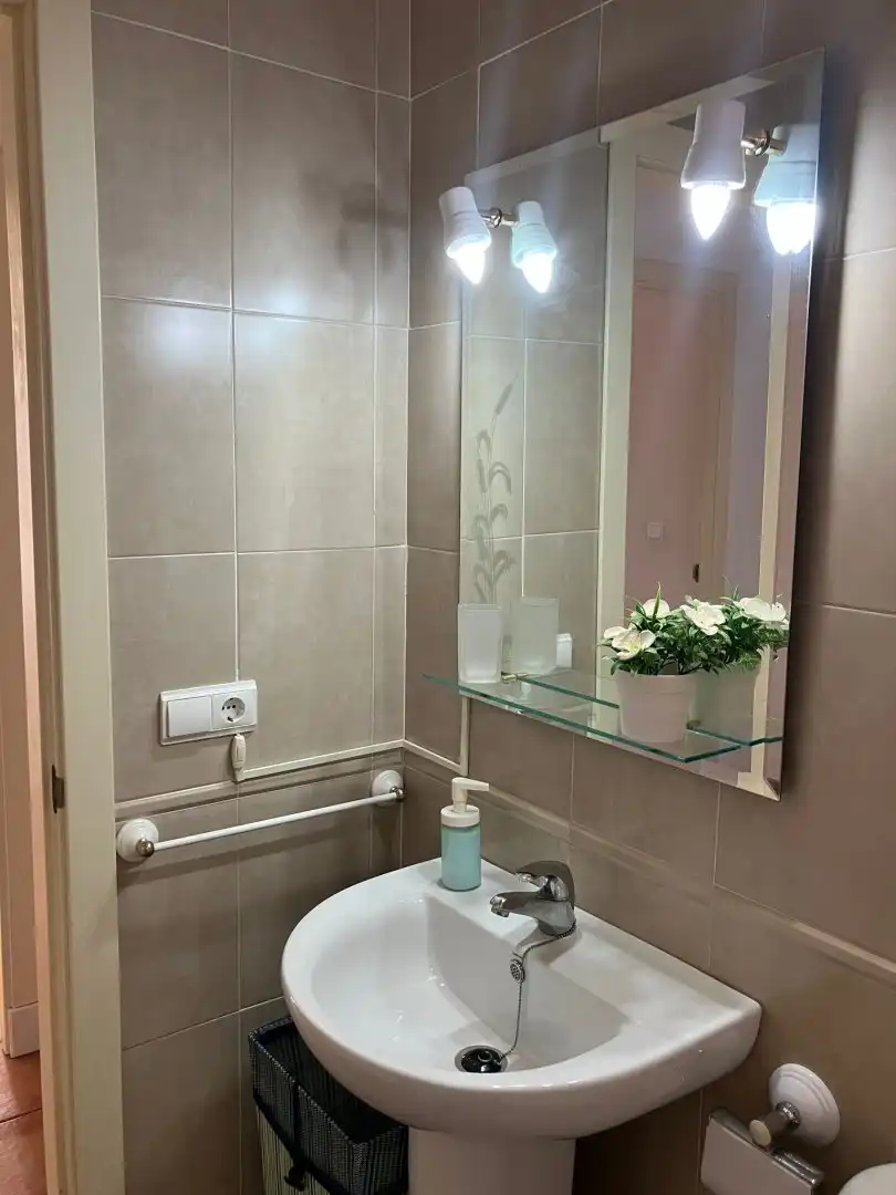 Badezimmer von Wohnung zum Verkauf in Chipiona mit Balkon