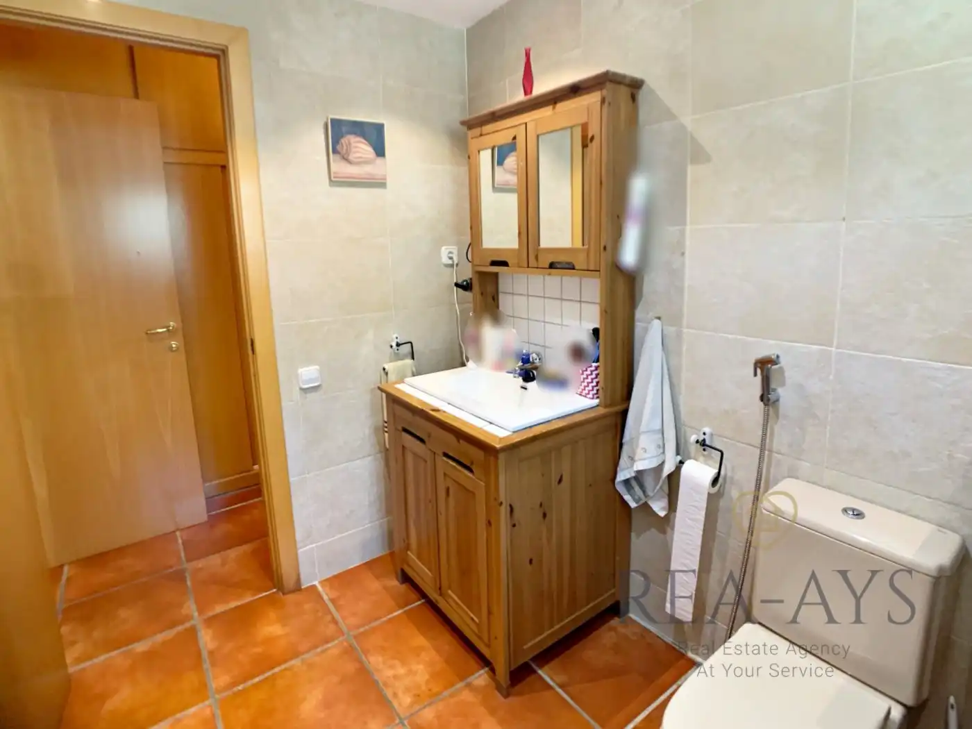 Bany de Casa o xalet en venda en Olesa de Bonesvalls amb Jardí privat, Terrassa i Traster