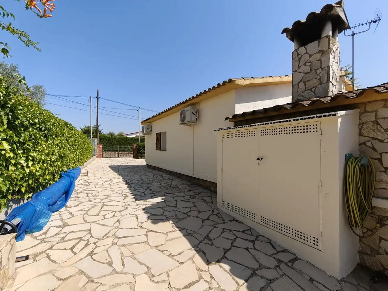 Vista exterior de Casa o xalet en venda en Caldes de Malavella amb Aire condicionat, Calefacció i Jardí privat
