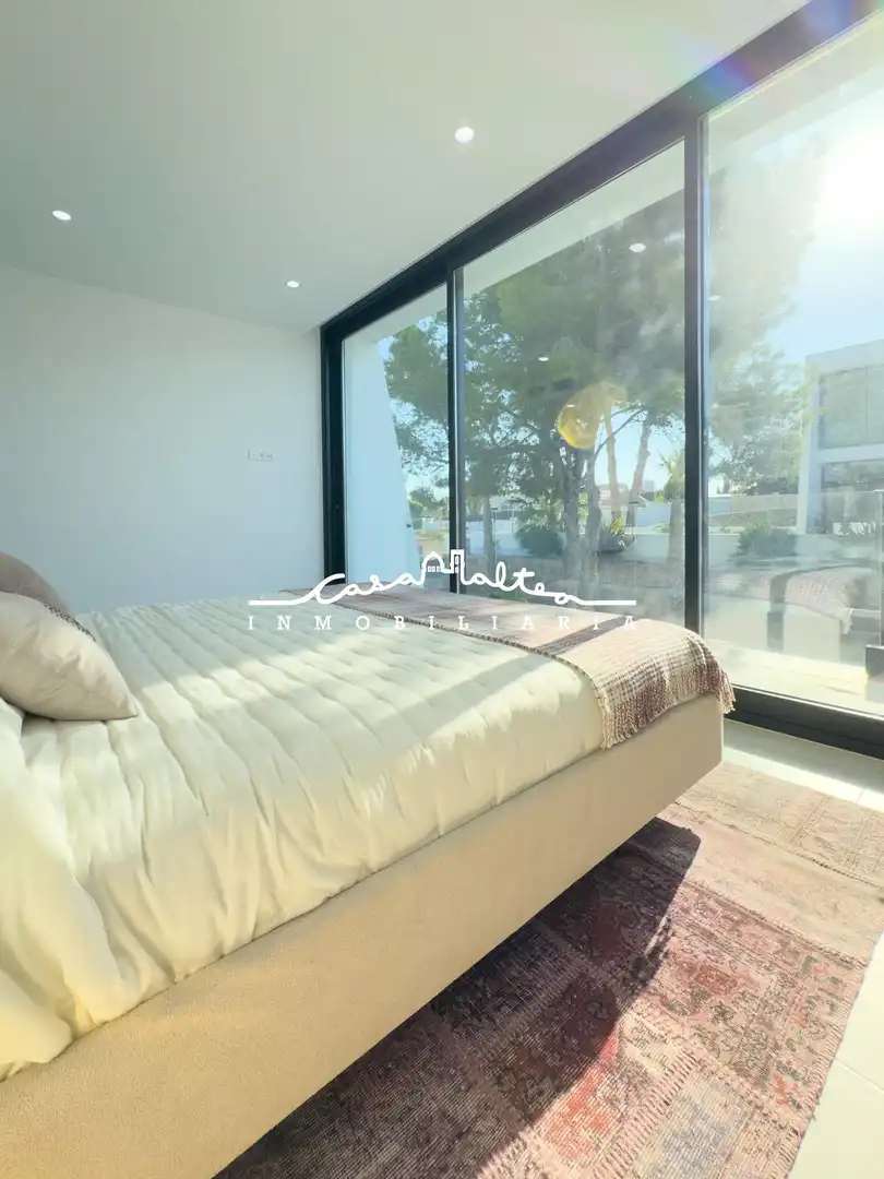 Bedroom of Detached homes for sale in Calpe / Calp  with Air Conditioner, Private garden and Terrace