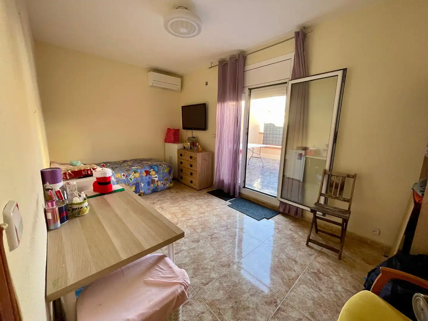 Schlafzimmer von Maisonette zum Verkauf in Badalona mit Klimaanlage, Heizung und Terrasse