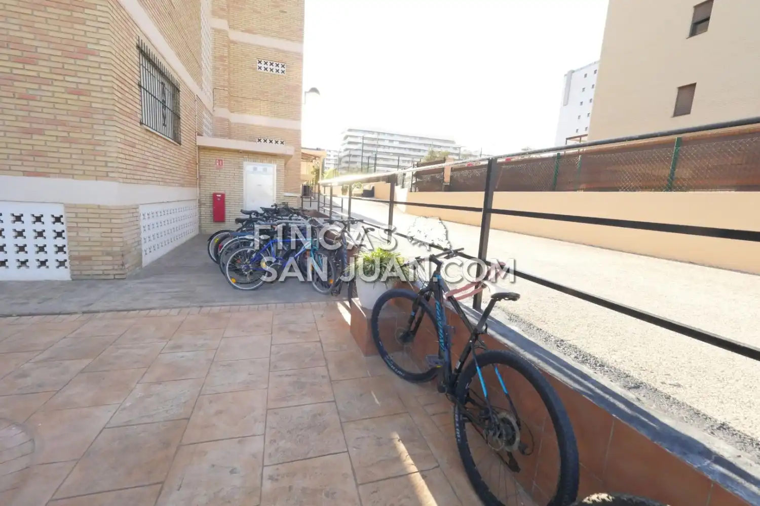 Piso con piscina en venta en Playa de San Juan - El Cabo de las Huertas, imagen 2