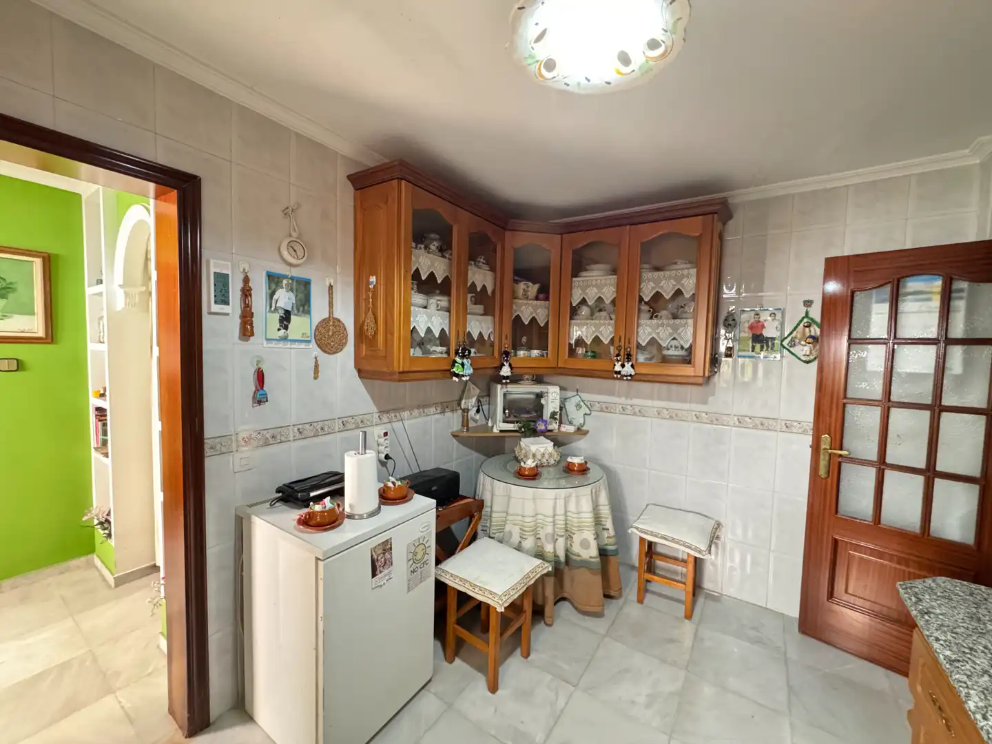 Kitchen of Houses for sale in Sevilla  with Air Conditioner, Private garden and Terrace