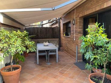 Casa amb balcó en venda a Centre