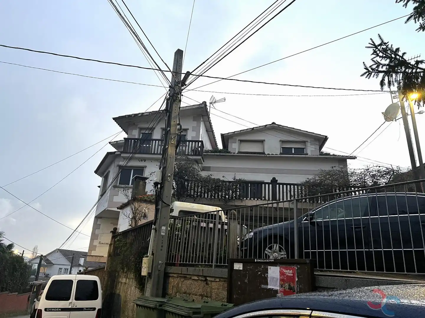 Vista exterior de Ático en venta en Poio con Trastero y Balcón