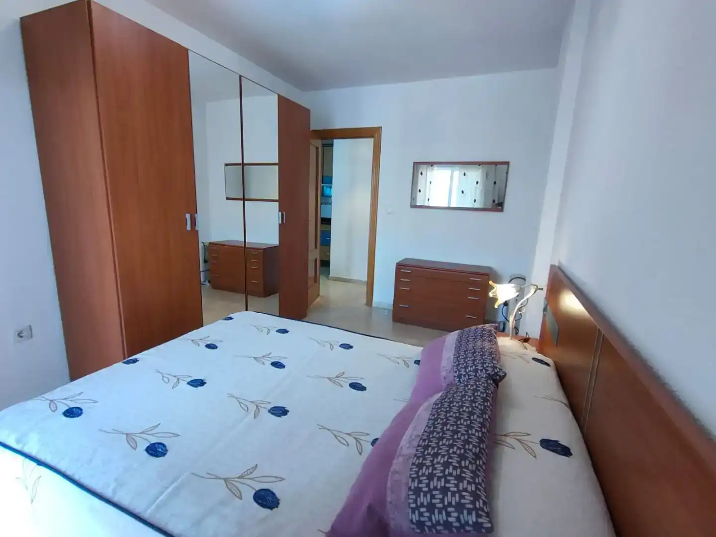 Habitación de Piso de alquiler en Motril con Aire acondicionado, Piscina y Amueblado