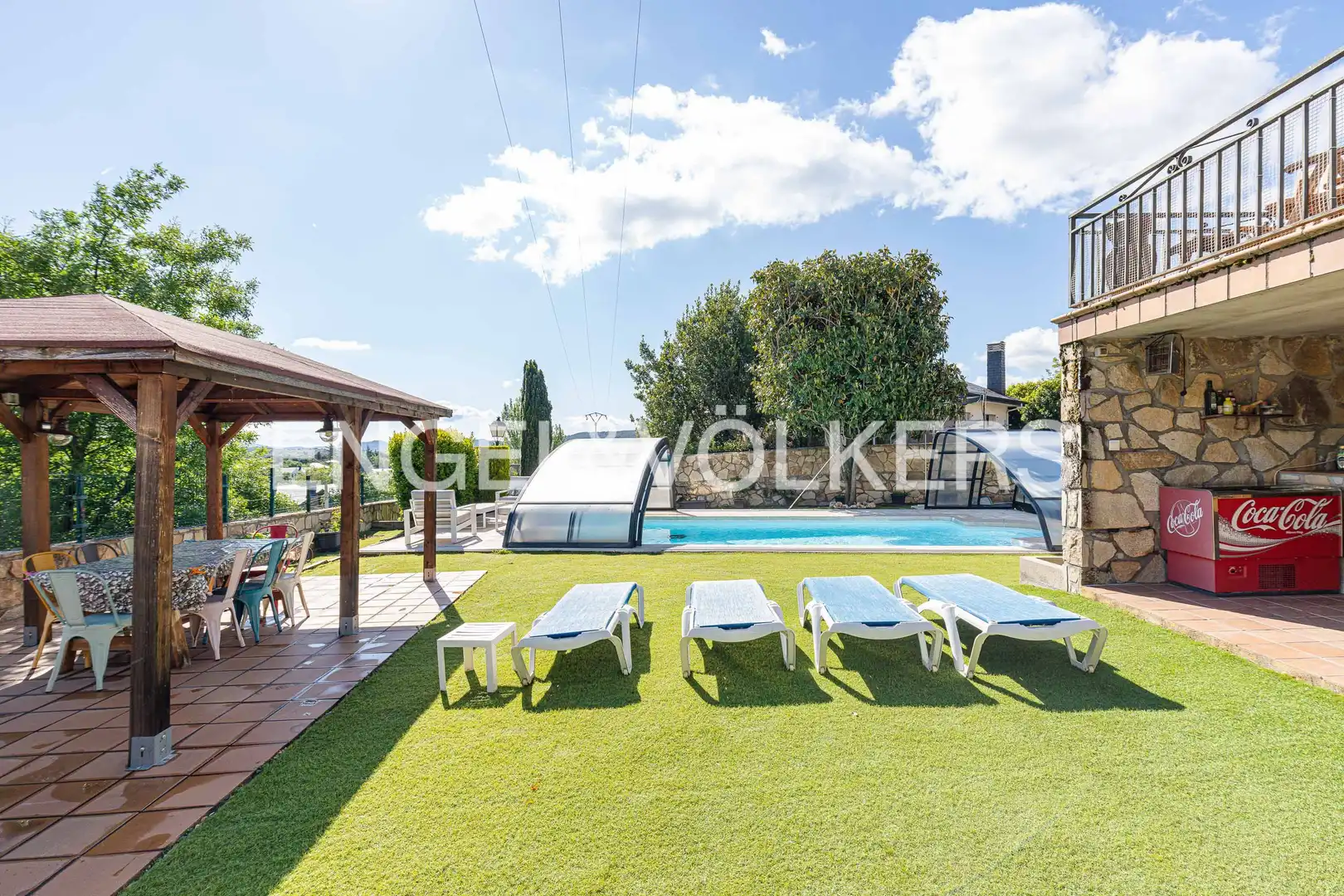Piscina de Casa o xalet en venda en El Boalo - Cerceda – Mataelpino amb Aire condicionat, Calefacció i Jardí privat