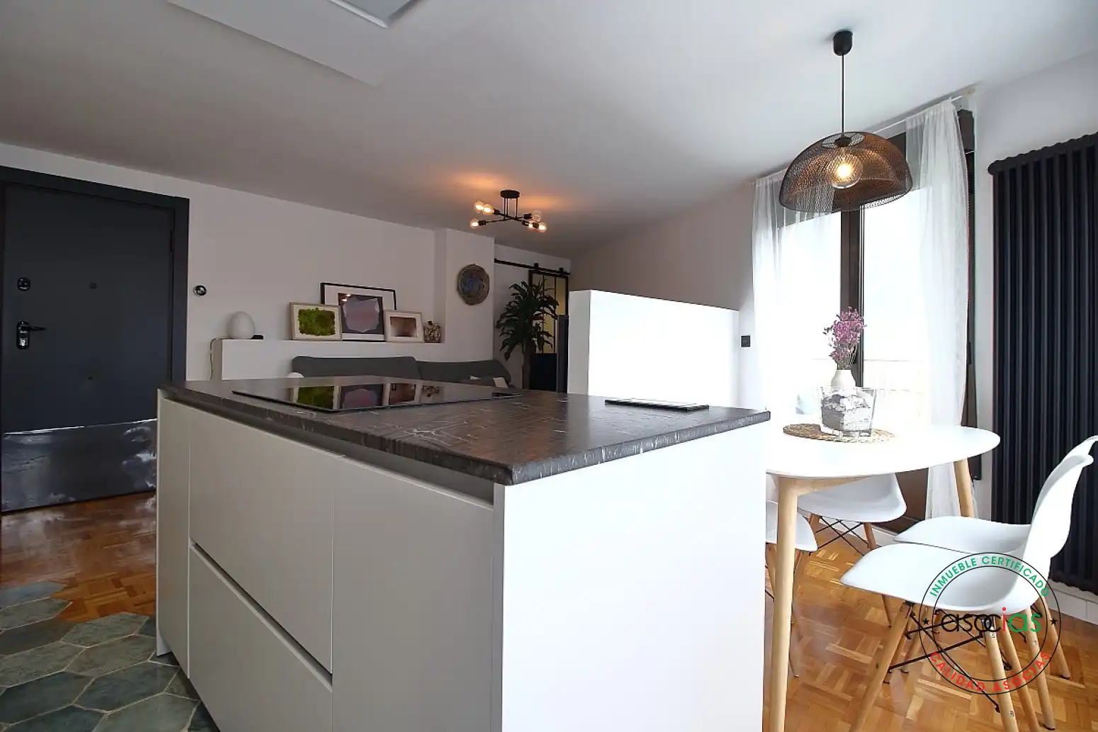 Cocina de Ático en venta en Gijón  con Calefacción, Parquet y Terraza